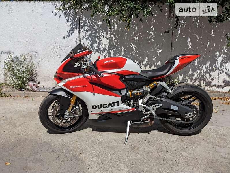 Спортбайк Ducati Panigale 959Corsa