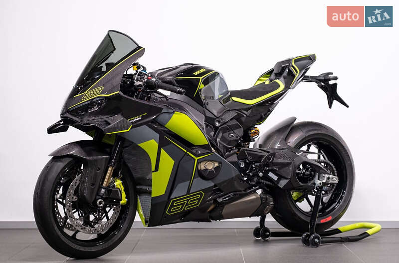 Спортбайк Ducati Panigale V4