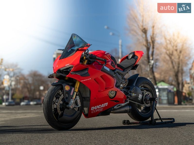 Ducati Panigale V4S