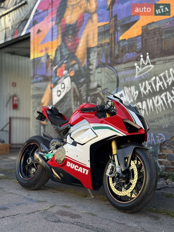 Ducati Panigale V4Speciale