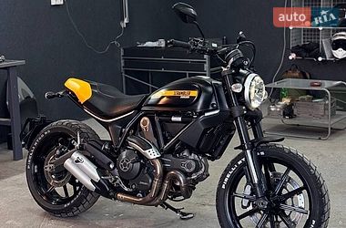 Ducati Scrambler  2015