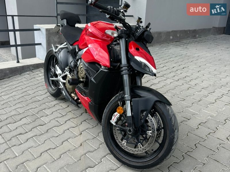 Мото Ducati Streetfighter 1103