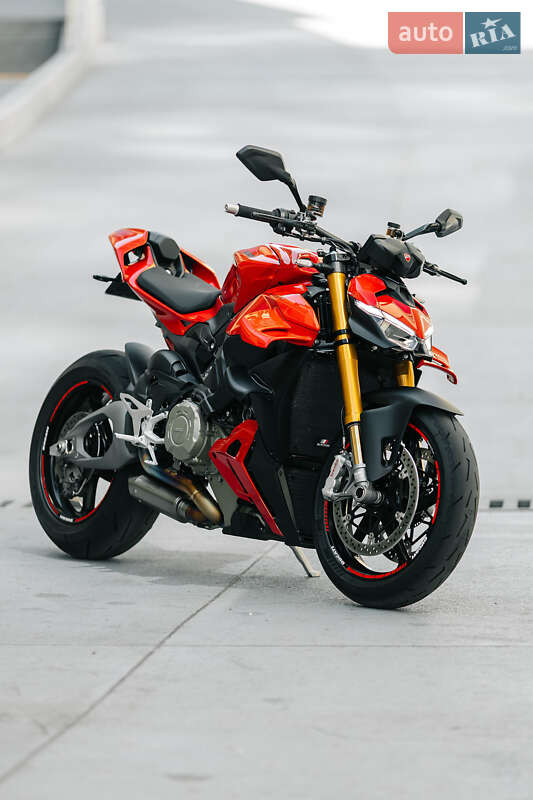 Спортбайк Ducati Streetfighter