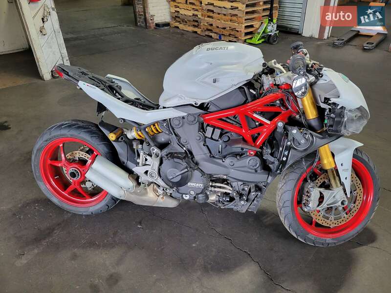 Ducati Supersport