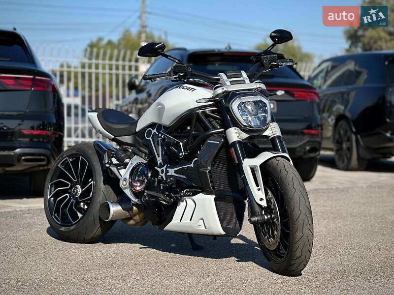 Мотоцикл Классик Ducati XDiavel S Glossy 