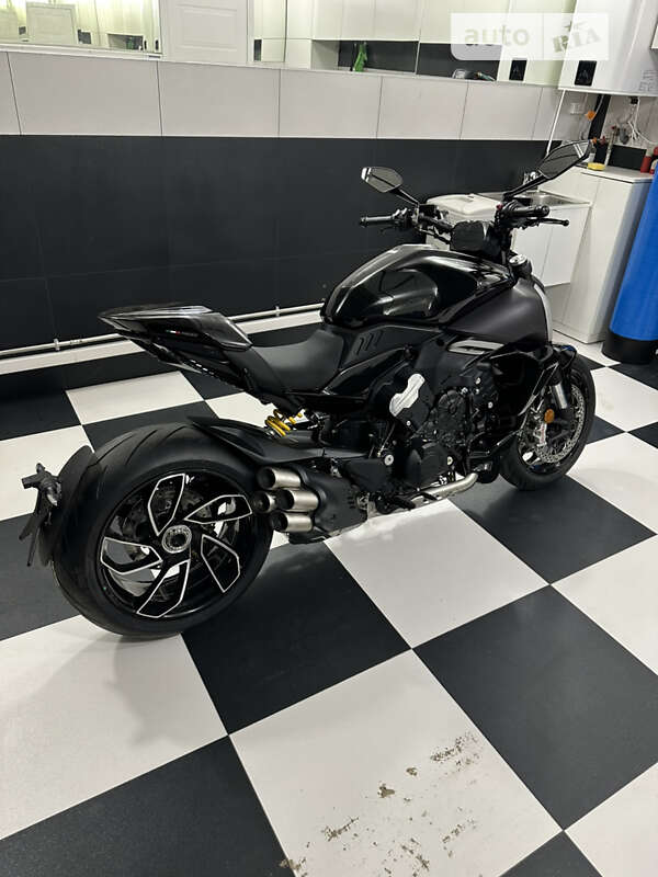 Ducati XDiavel