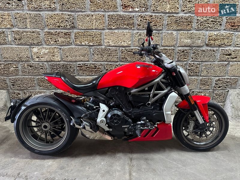 Мотоцикл Без обтекателей (Naked bike) Ducati XDiavel