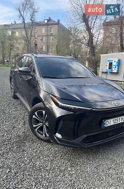 Цены Toyota bZ4X Электро