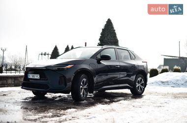 Цены Toyota bZ4X Электро