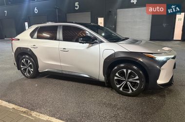 Цены Toyota bZ4X Электро