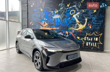 Цены Toyota bZ4X Электро