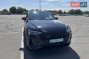 Цены Audi e-tron Электро