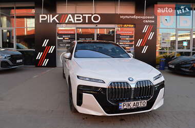 Цены BMW i7 Электро