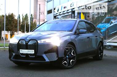 Ціни BMW iX Електро