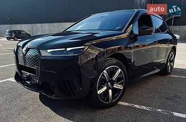 Ціни BMW iX Електро