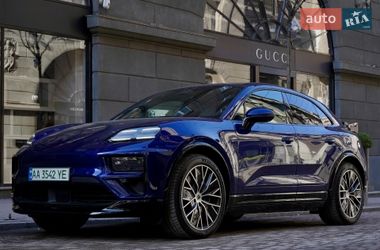 Ціни Porsche Macan Електро