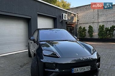 Цены Porsche Macan Электро