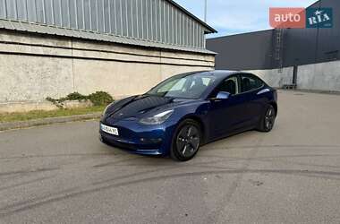 Ціни Tesla Model 3 Електро