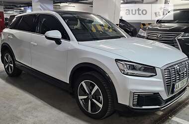 Ціни Audi Q2L e-tron Електро