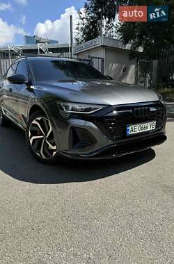 Цены Audi Q8 e-tron Электро