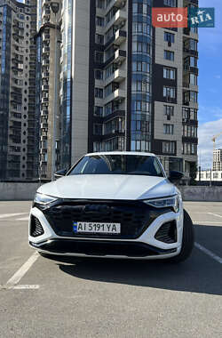 Ціни Audi Q8 e-tron Електро