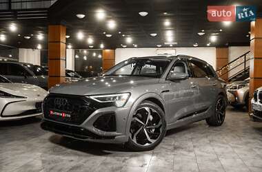 Цены Audi Q8 e-tron Электро