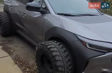 Ціни Subaru Solterra Електро