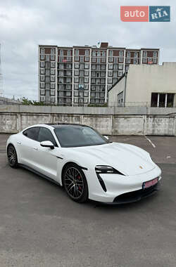 Цены Porsche Taycan Электро