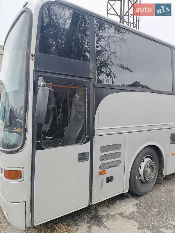 Туристический / Междугородний автобус EOS 90