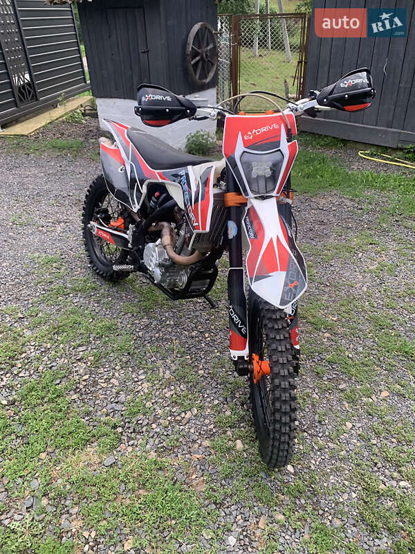 Мотоцикл Внедорожный (Enduro) Exdrive Profactory 300