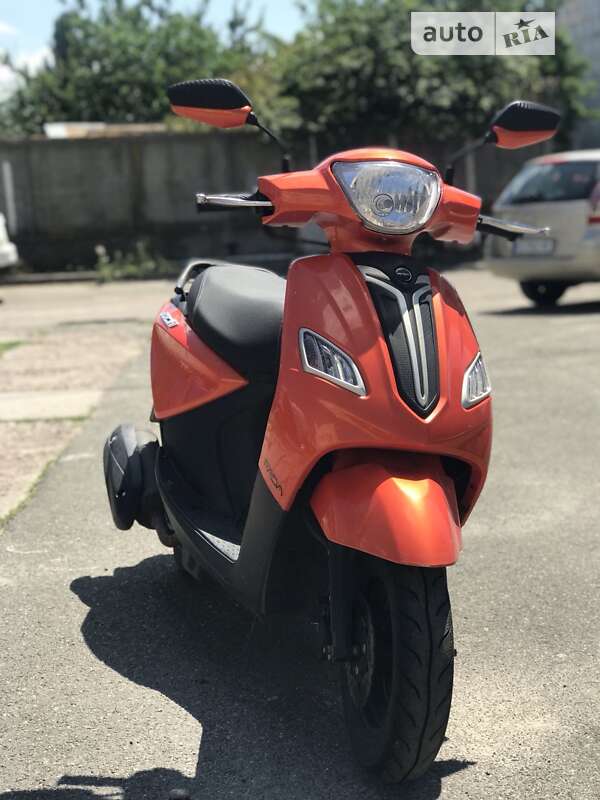 Макси-скутер Fada 150