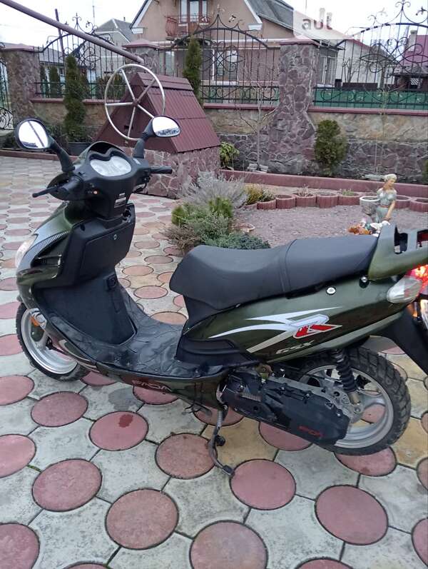 Скутер Fada 150