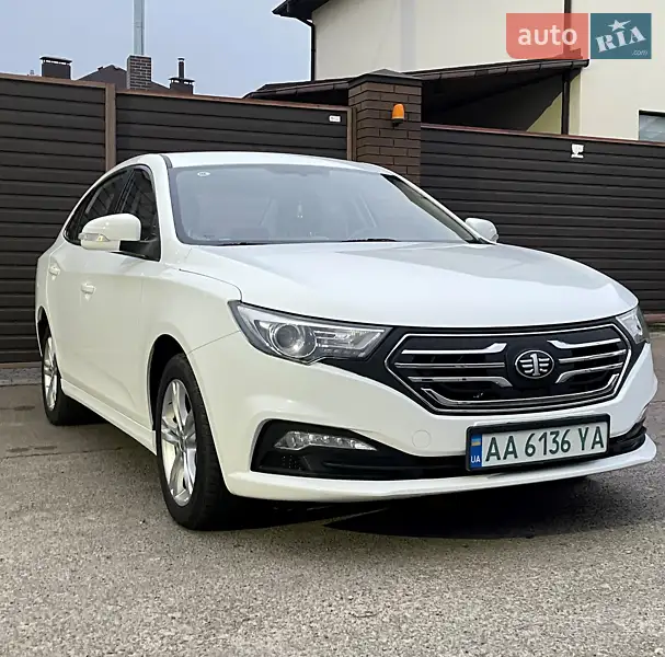 FAW B30
