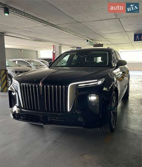 FAW Hongqi E-HS9