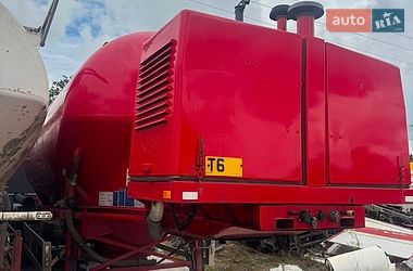 Цистерна Feldbinder EUT 2008 в Бучачі
