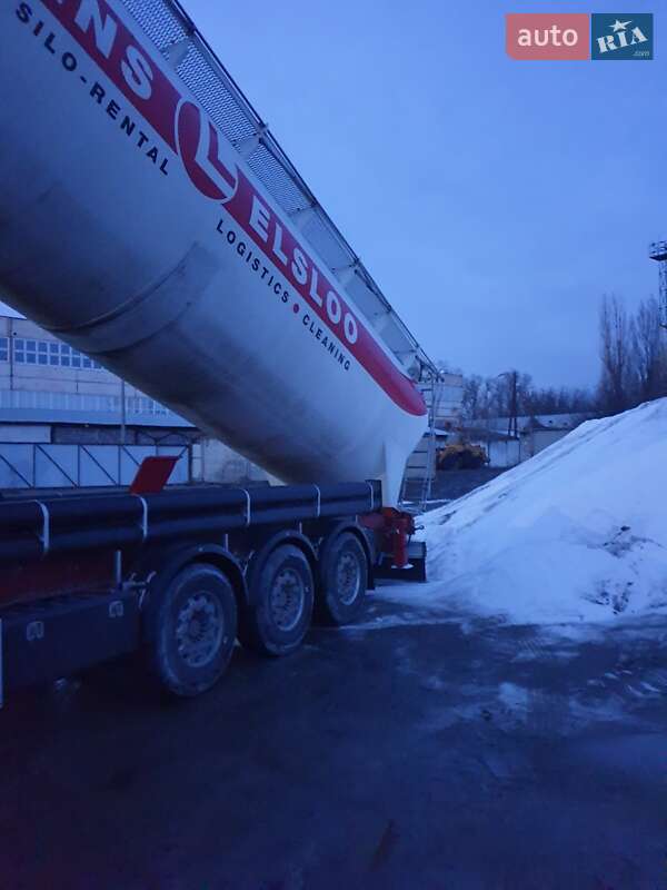 Зерновоз - полуприцеп Feldbinder KIP 2001 в Коломые