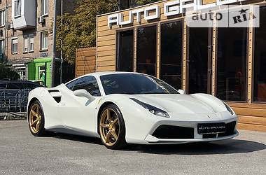Ferrari 488 GTB  2015