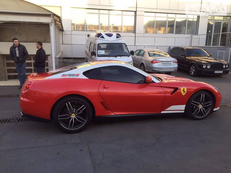 Ferrari 599 2011 года