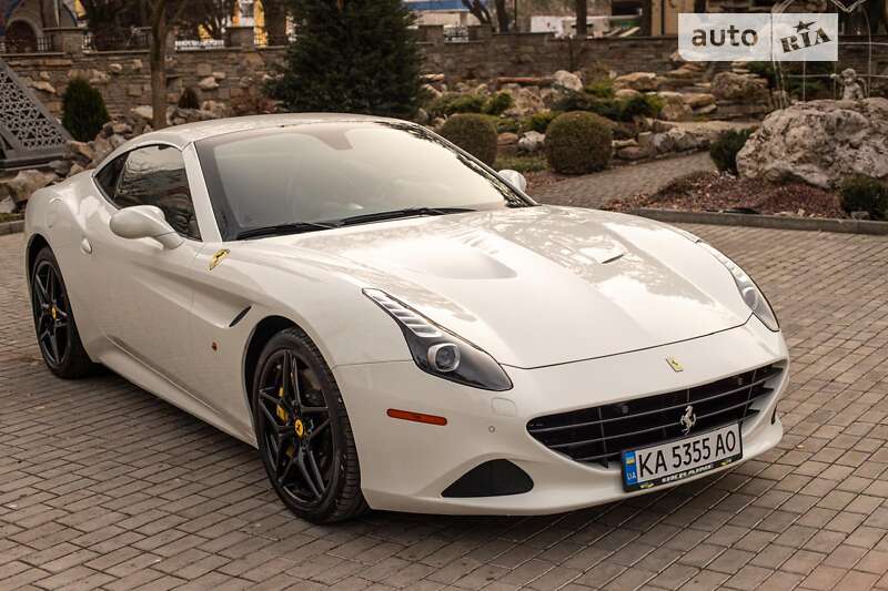 Ferrari California T