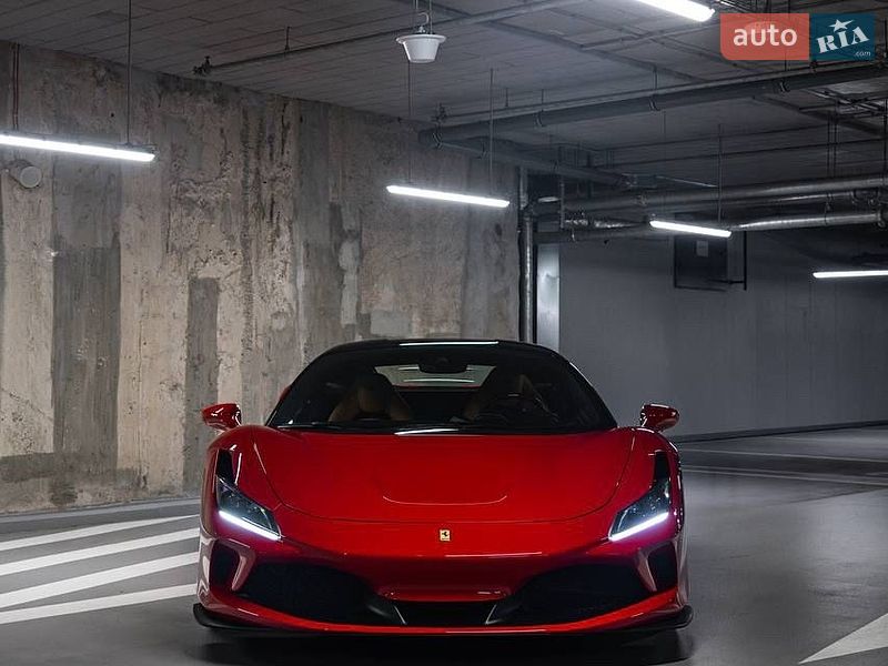 Ferrari F8