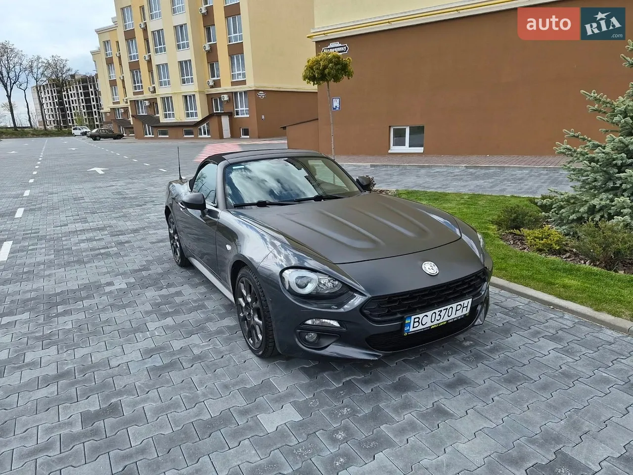 2016 Fiat 124 Spider - мініатюра 3
