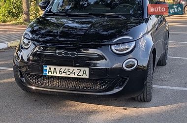 Fiat 500e  2021