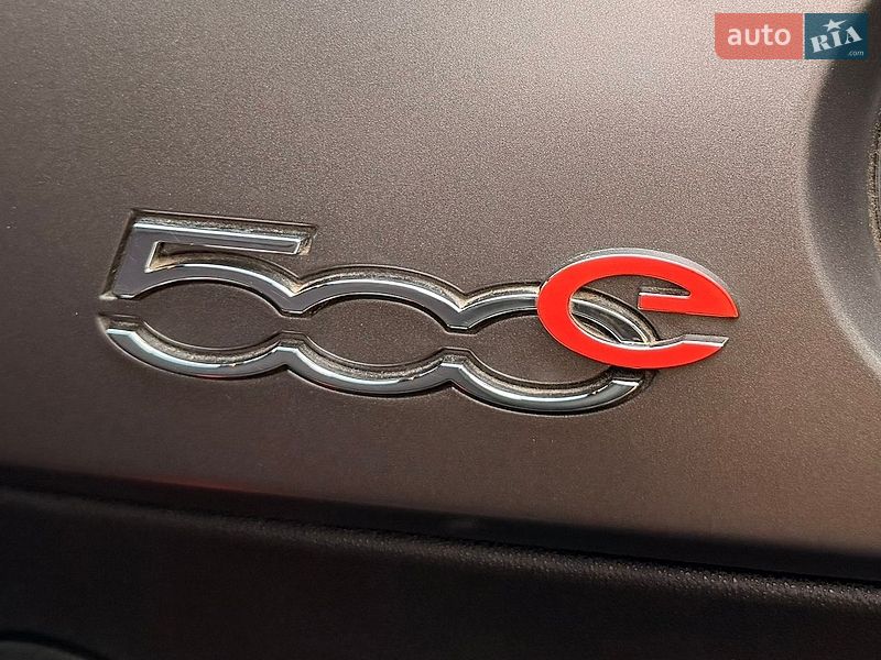 Хетчбек Fiat 500e 2014 в Києві фото 40 Хетчбек Fiat 500e 2014 в Києві