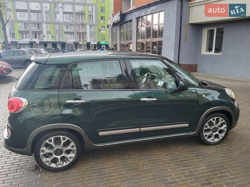 Мінівен Fiat 500L