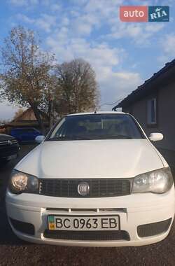 Fiat Albea  2011