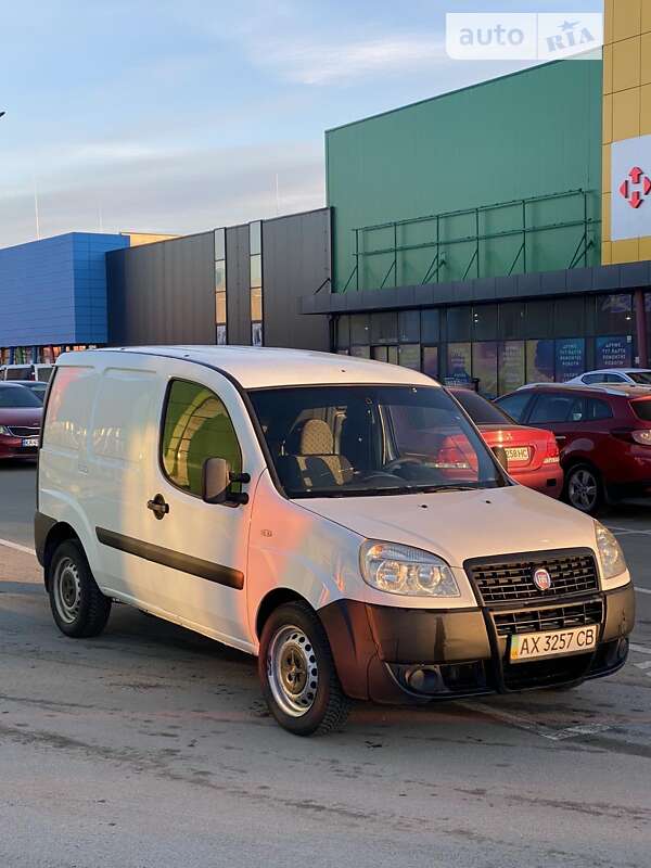 Грузовой фургон Fiat Doblo