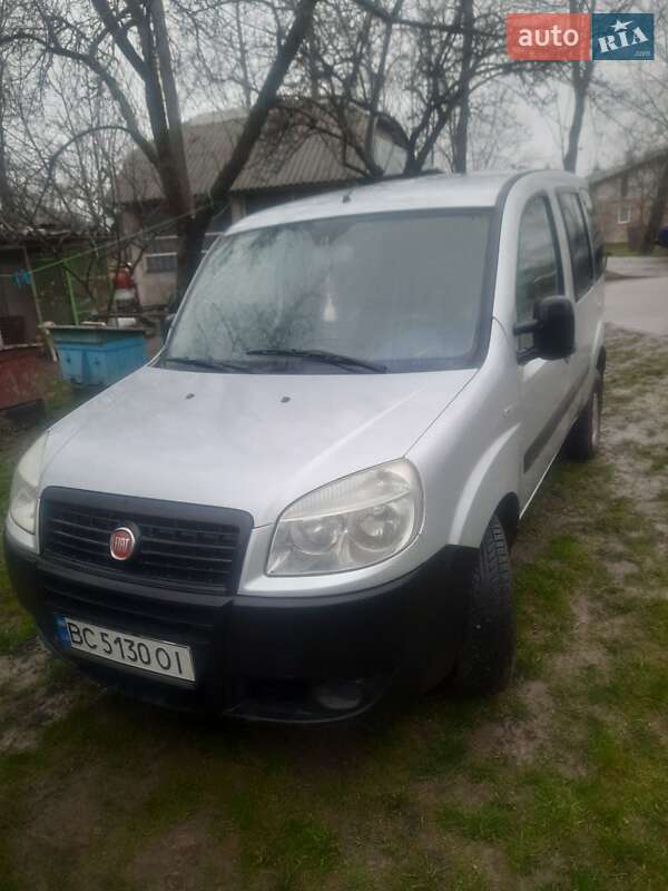 Минивэн Fiat Doblo