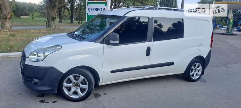 Грузопассажирский фургон Fiat Doblo 2012 в Днепре