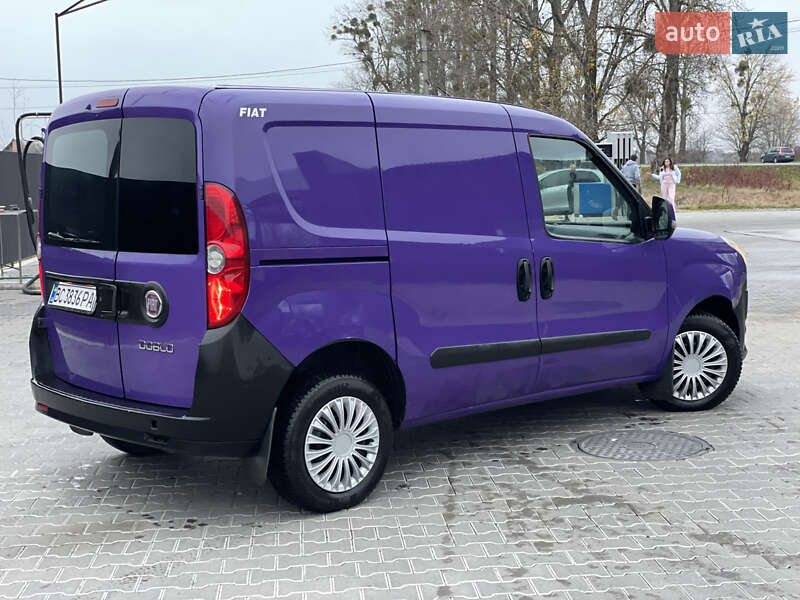 Вантажний фургон Fiat Doblo