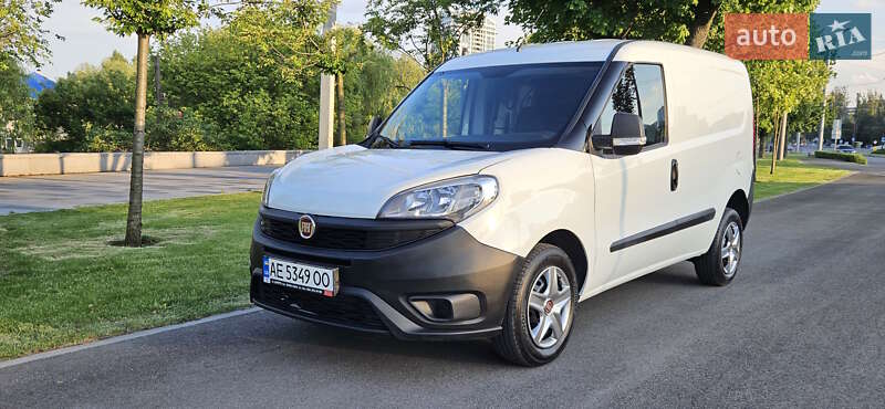 Вантажівки Fiat Doblo